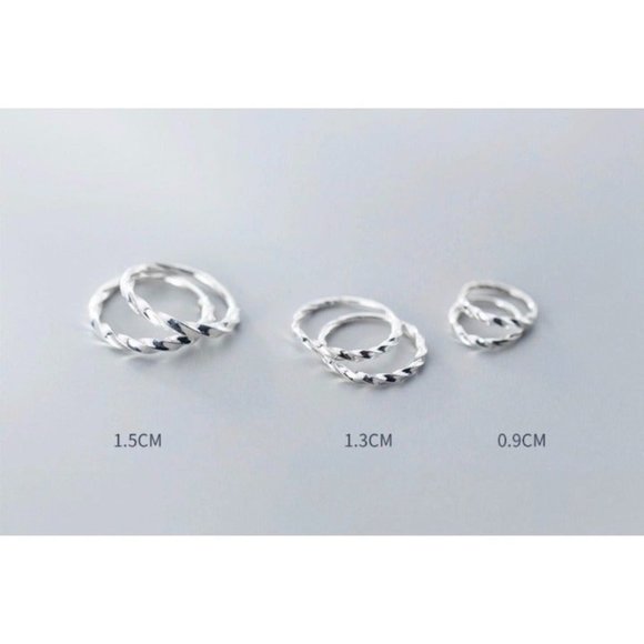 Solid Silver Small Twist Thin Hoop-Huggie-15mm SH011 - Picture 5 of 8